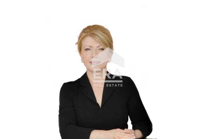 Даниела Кметска