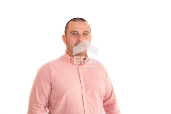 Леонид Данев