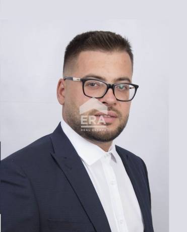 Александър Николов
