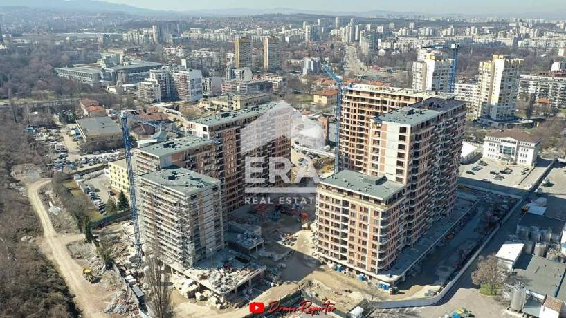 Панорамен пентхаус в жилищен комплекс до парк "Възраждане"