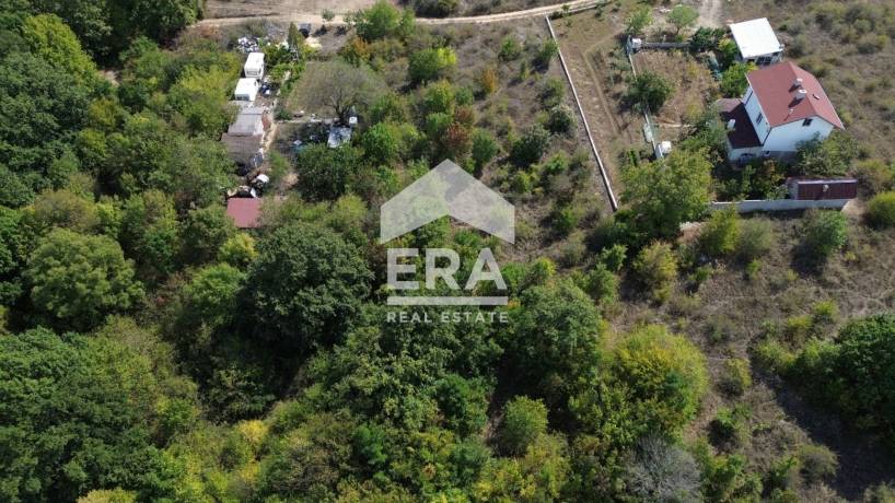 Урегулиран поземлен имот за продажба, с електричество и вода, в м-т Перчемлията, Варна