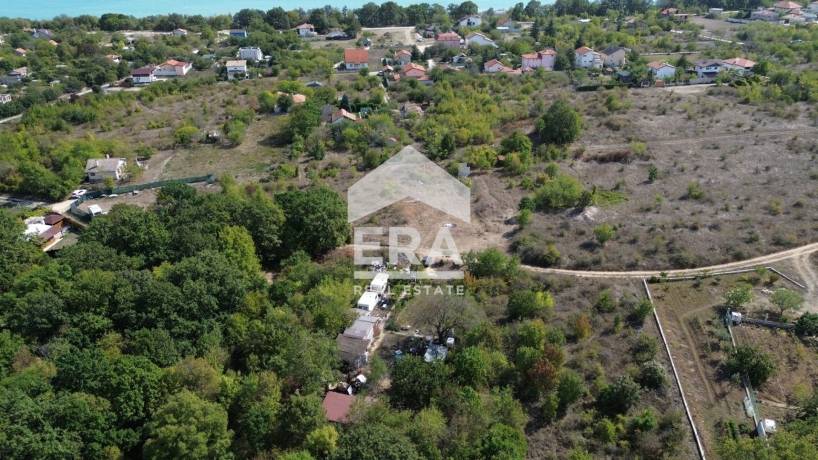 Урегулиран поземлен имот за продажба, с електричество и вода, в м-т Перчемлията, Варна