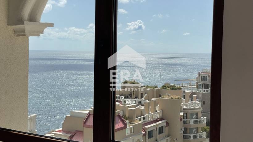Тристаен апартамент за продажба с морска панорама м-т Кабакум, гр. Варна