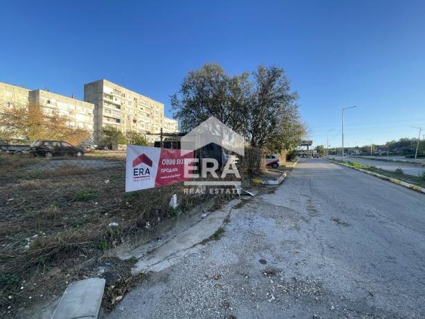 ЕКСКЛУЗИВНО! ЕРА Дръстър предлага за продажба поземлен имот до бензиностанция "BENITA" - гр. Силистра!