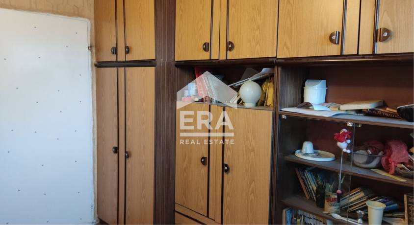 ЕРА Валена ви представя двустаен апартамент в гр. Перник, кв. Изток