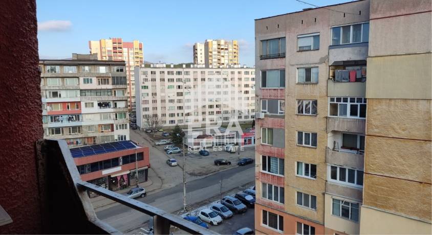 ЕРА Валена ви представя двустаен апартамент в гр. Перник, кв. Изток