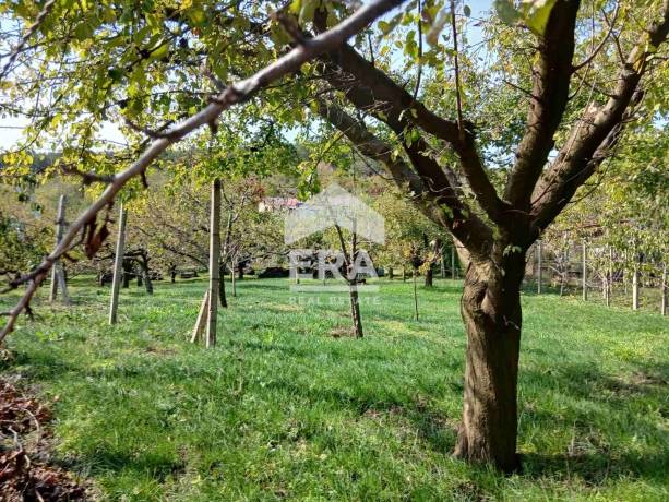 Парцел с морска панорама и ПУП в м-т " Горна Трака" за продажба, с площ от 1213 кв.м