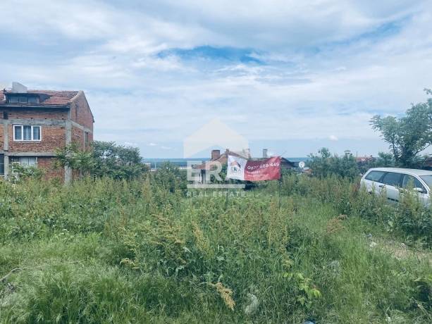 Парцел в Дружба 2