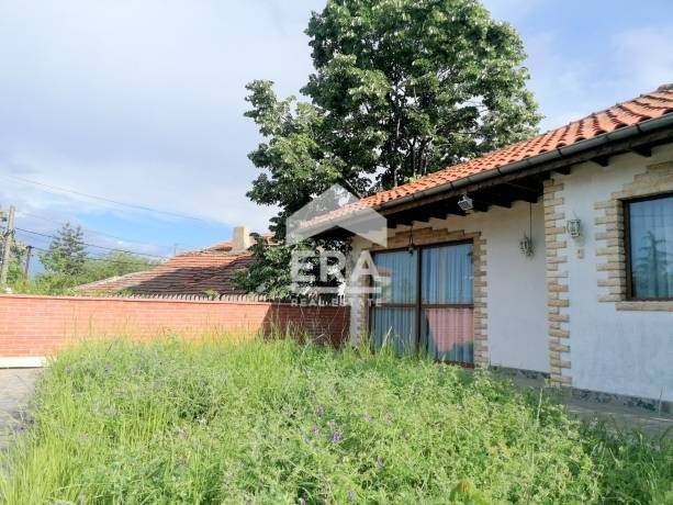 Къща за продажба в Гълъбец, област Бургас