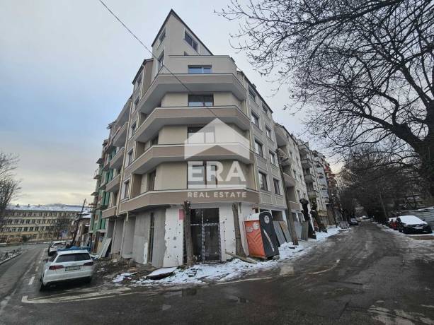 Двустаен апартамент в Банишора