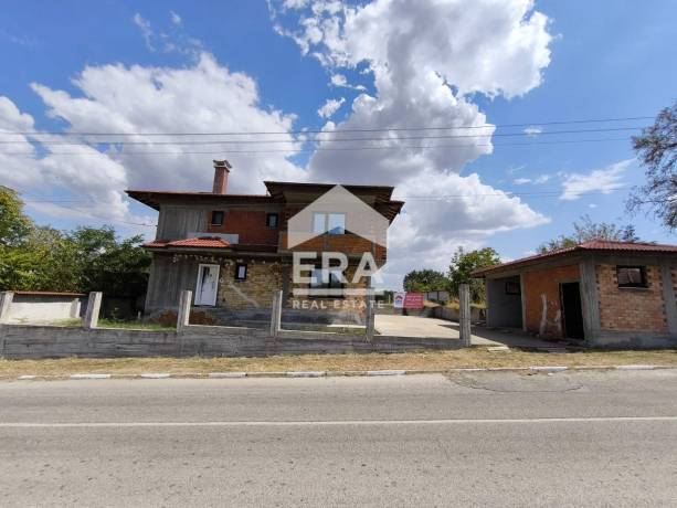 Къща за продажба в Татарево, област Хасково
