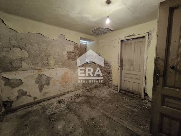 Къща за продажба в Училищни, Хасково
