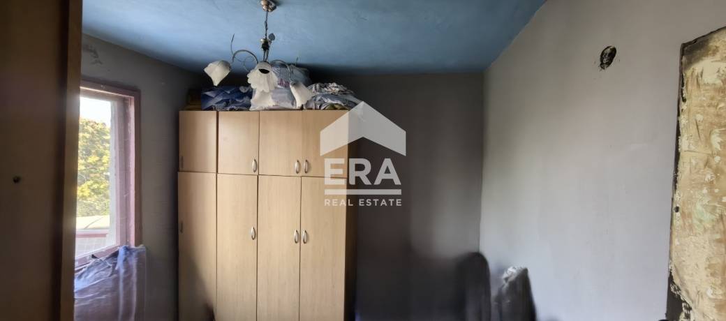 Четиристаен апартамент за продажба в Автогара, Варна