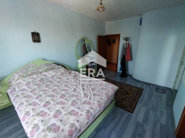 Цяла сграда за продажба в Димитровград, област Хасково
