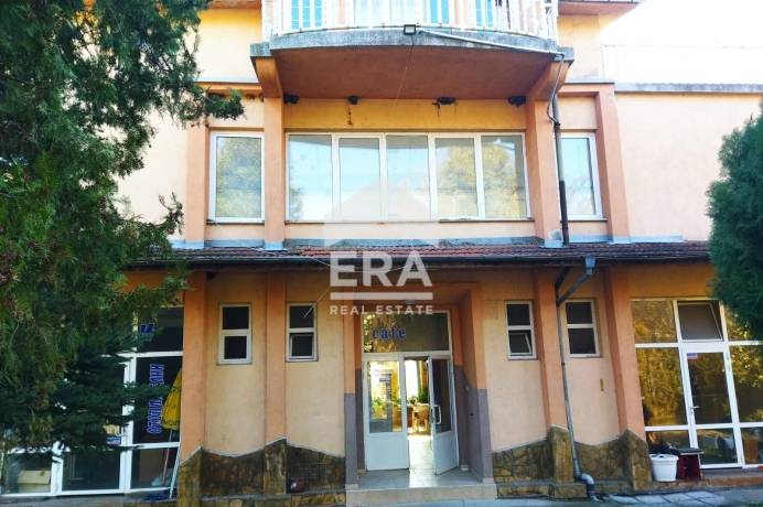 Цяла сграда за продажба в Димитровград, област Хасково