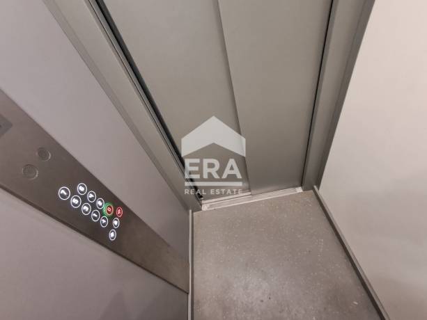 Тристаен обзаведен апартамент за продажба, в нова сграда, район Христо Ботев, Варна, до СУ Елин Пелин