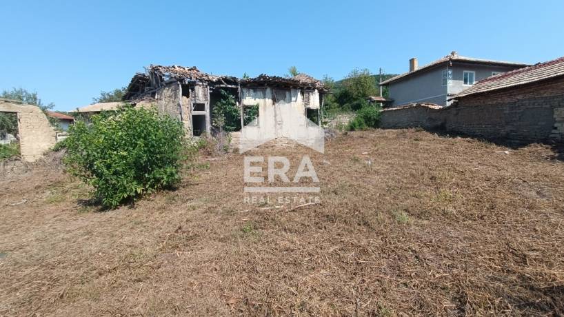Ексклузивно! ЕРА ИмотиТе предлага за продажба УПИ с площ от 539 кв.м. в с.Априлово, община Попово.