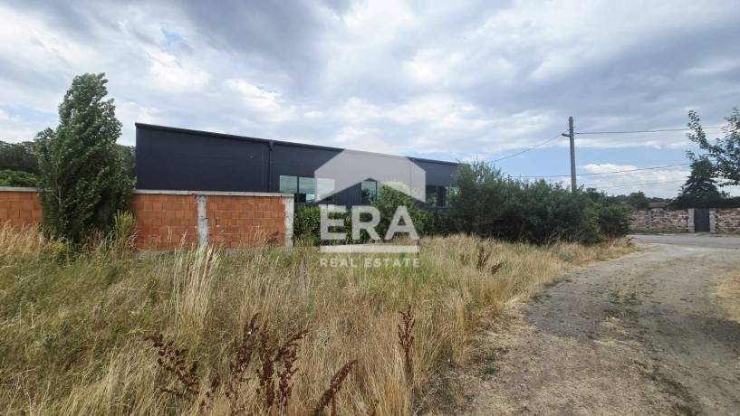 ERA Централ Ви прдлага за продажба поземлен имот в кв. Враждебна.