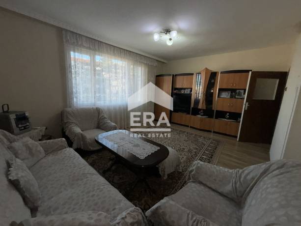 Многостаен апартамент за продажба в Каменни, Хасково