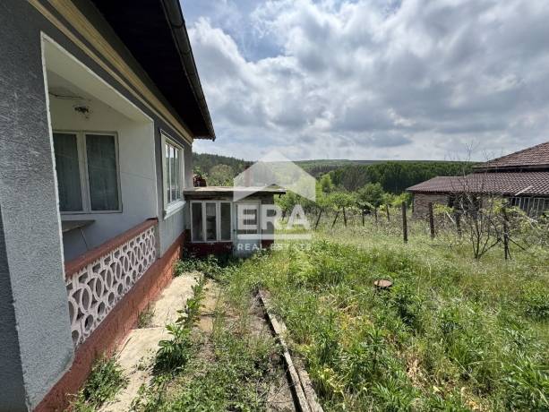 ЕКСКЛУЗИВНО! ЕРА ДРЪСТЪР предлага за продажба къща в село Сребърна!
