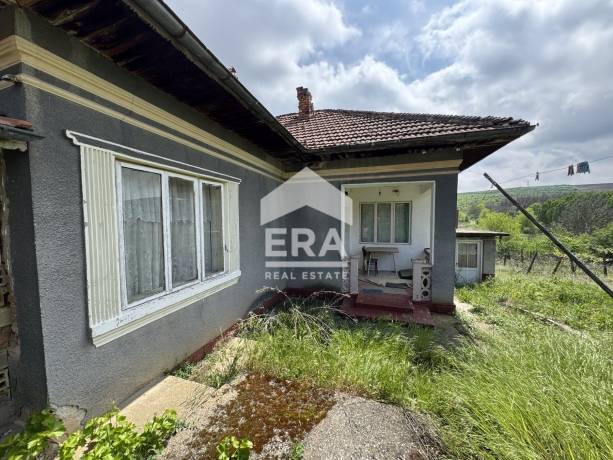ЕКСКЛУЗИВНО! ЕРА ДРЪСТЪР предлага за продажба къща в село Сребърна!