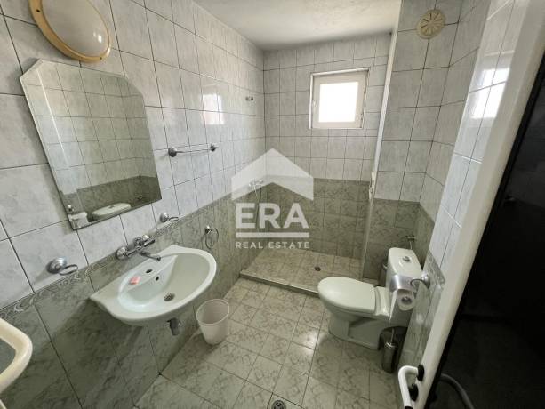 Уникален хотел за продажба – втора линия море, гр. Поморие