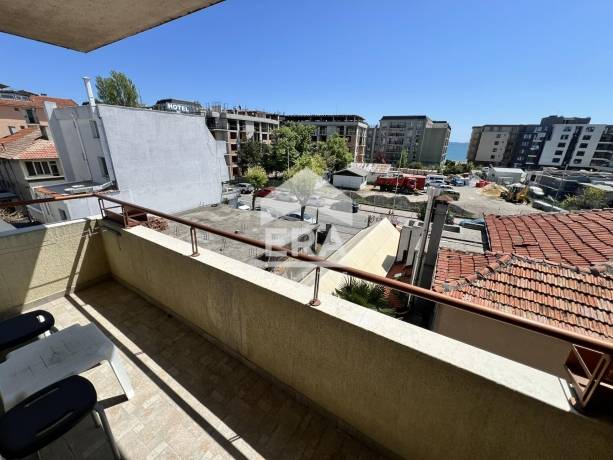 Уникален хотел за продажба – втора линия море, гр. Поморие