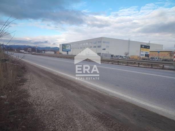 ЕРА Надежда продава парцел в с. Чепинци, Околовръстен пет