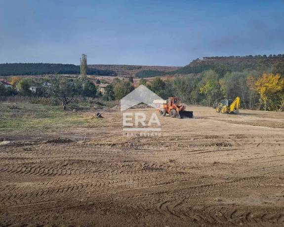 ЕРА ИмотиТе продава Парцел за изграждане на фотоволтаична централа, село Лиляк, област Търговище