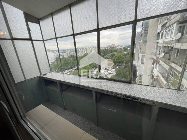 Двустаен апартамент за продажба, с отделна кухня, в кв. Младост 2, Варна