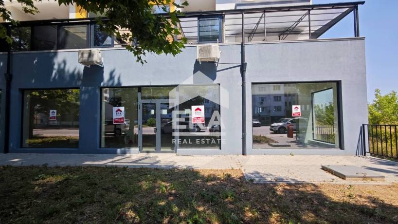 ЕКСКЛУЗИВНО! ЕРА ИмотиТе предлага за продажба Мултифункционално търговско пространство, град Търговище