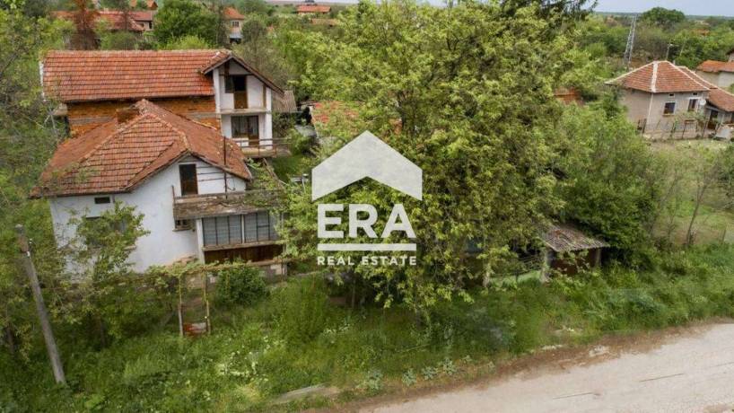 ЕКСКЛУЗИВНО! ЕРА ПЛЕВЕН СИТИ предлага къща за продажба в с. Еница