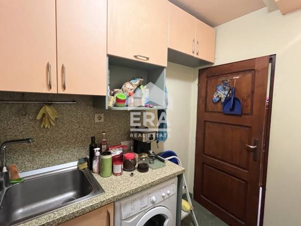 ЕРА Сити Център продава етаж от къща в кв." Кольо Ганчево"