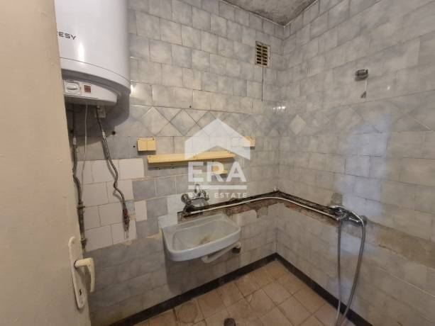 ERA Casa ЕКСКЛУЗИВНО Продава Тристаен апартамент в ж.к. Даме Груев