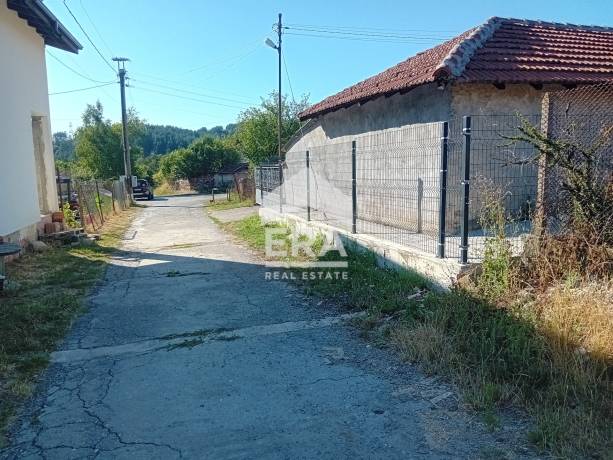 Ексклузивно!!! Ера Тера продава парцел в китното с. Златуша, общ. Божурище!