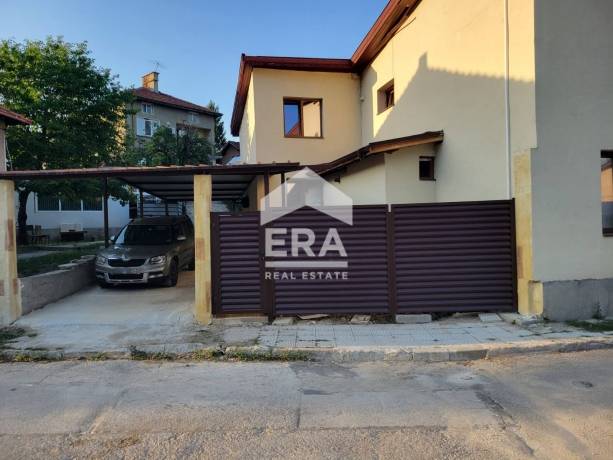 Къща за продажба в Долни Пасарел, София