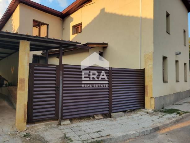 Къща за продажба в Долни Пасарел, София