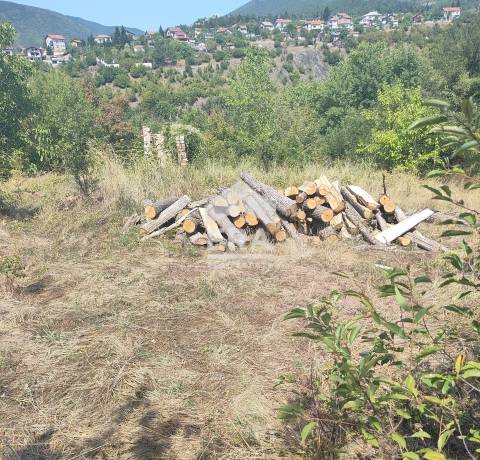 Продава УПИ в с. Владо Тричков