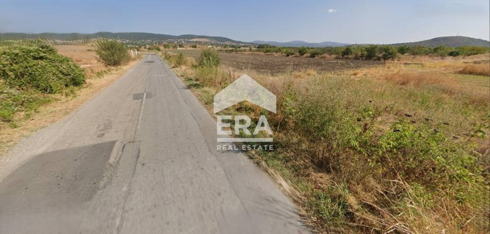 САМО В ЕРА! ЕРА Сити Център продава овощна градина /орехова/ в землището на с.Хрищени.