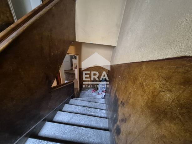 Къща за продажба в Център, Сливен