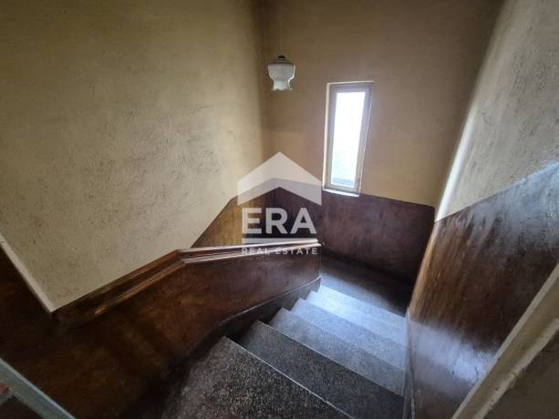 Къща за продажба в Център, Сливен