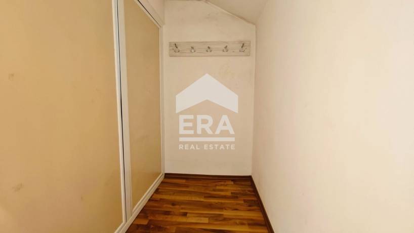Многостаен апартамент за продажба в Боровец, Търговище
