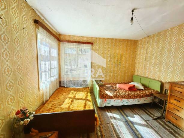 Къща за продажба в Бръшлен, област Русе