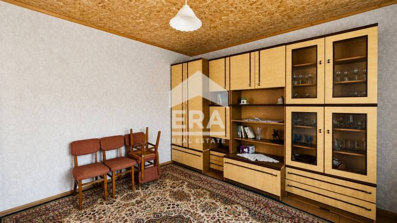 ЕКСКЛУЗИВНО! Две къщи с голям двор, в централната част на кв. Бряг, гр. Търговище