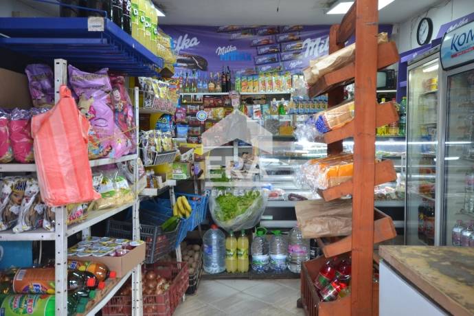 Къща за продажба в Република, Хасково