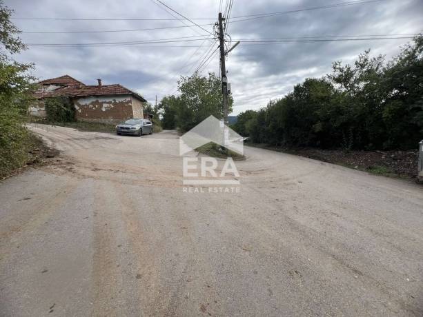 ЕРА Надежда продава работещ бизнес имот с голям потенциал в град Годеч