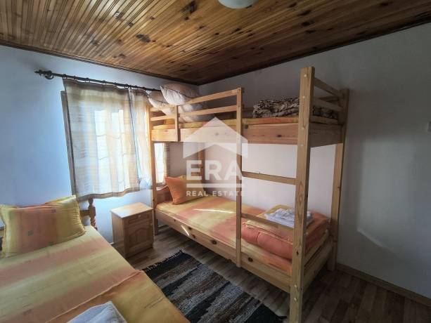 Къща за продажба в Изгрев, област Сливен