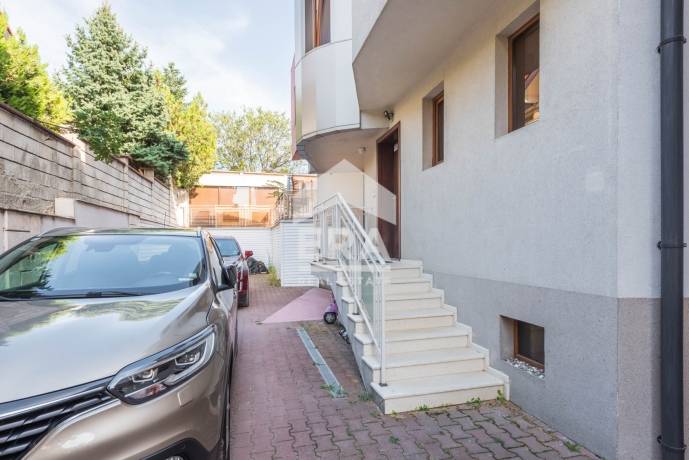 Къща за продажба в м-т Св. Никола, Варна