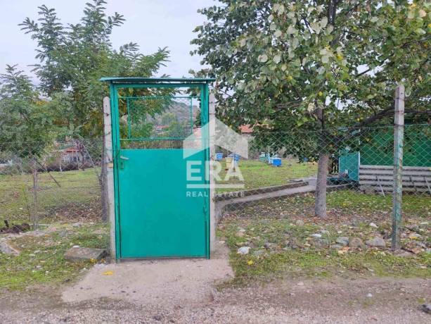 САМО В ЕРА ИМОТИ ХАСКОВО! Парцел с пчелина в село Клокотница