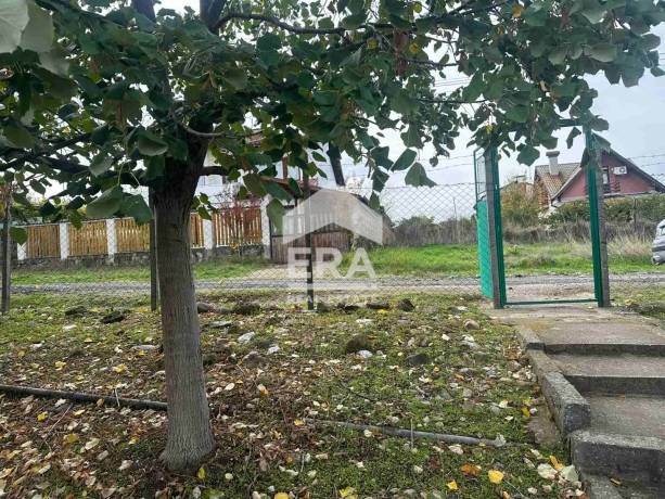 САМО В ЕРА ИМОТИ ХАСКОВО! Парцел с пчелина в село Клокотница